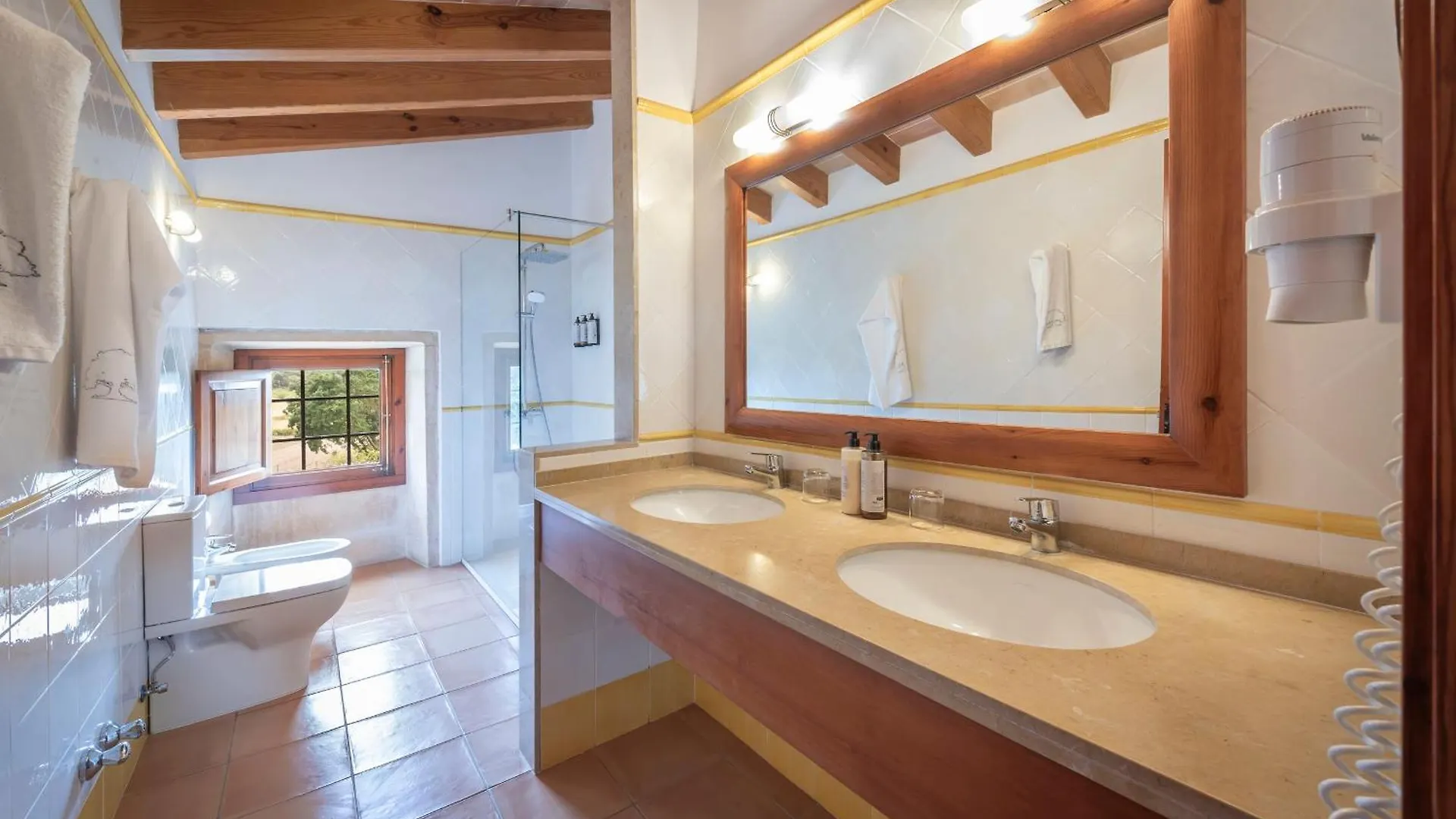 Country house Finca Son Roig By Valentin Porreres
