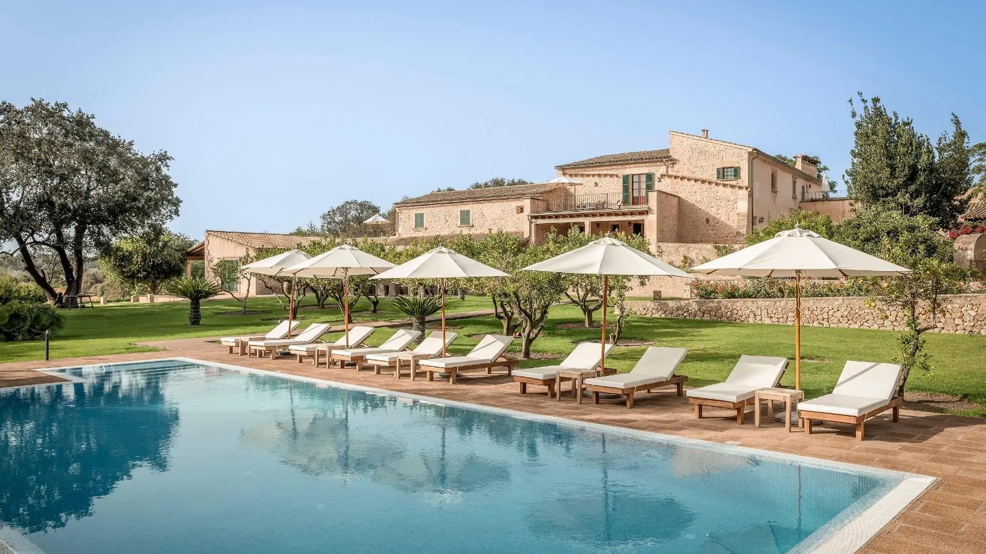 Country house Finca Son Roig By Valentin Porreres Spain