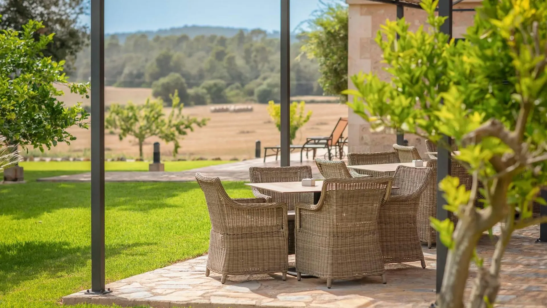 Country house Finca Son Roig By Valentin Porreres