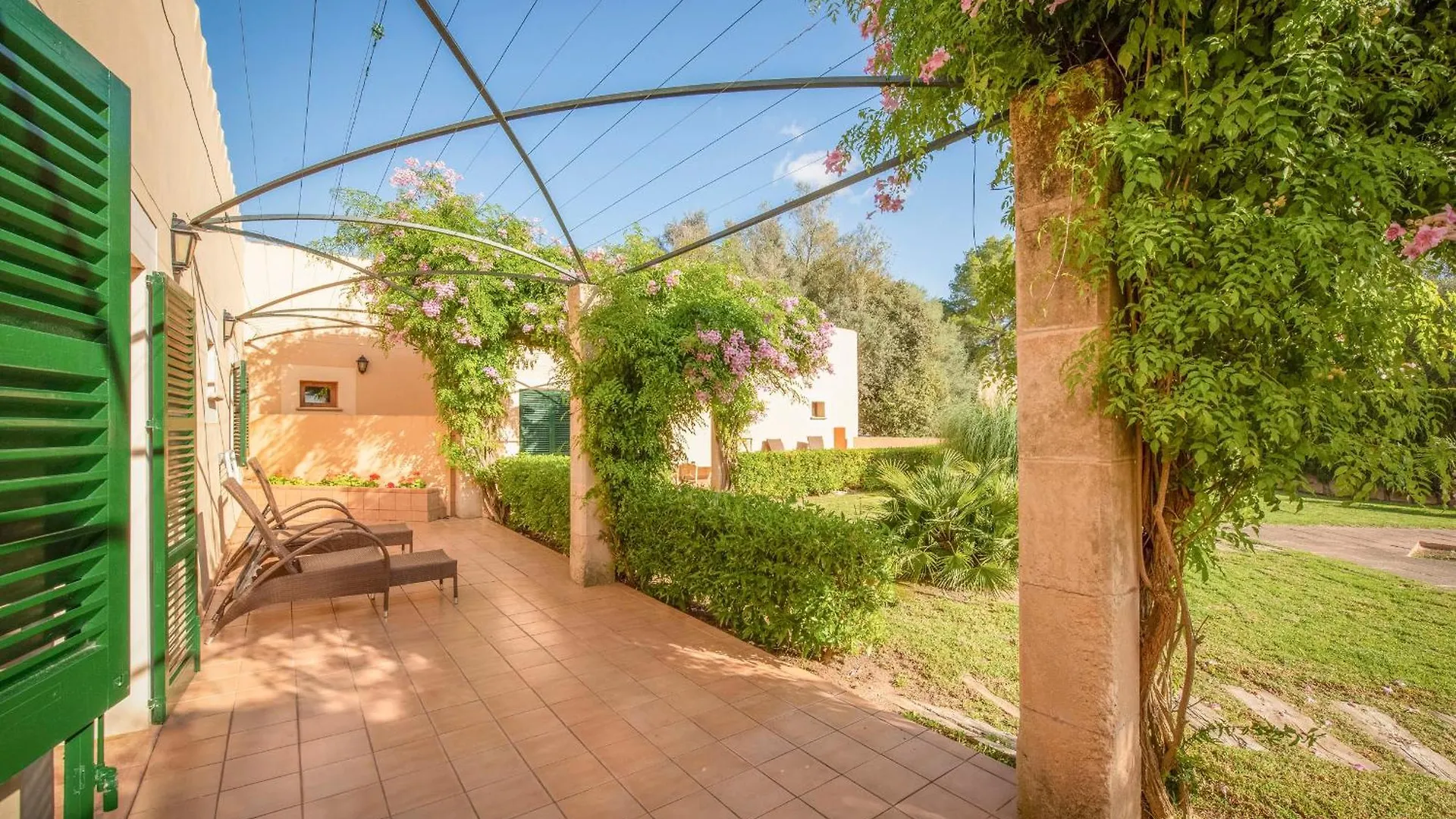 Country house Finca Son Roig By Valentin Porreres Spain